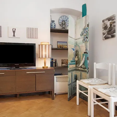 Apartment Oceane Paradise- Charlot Levanto